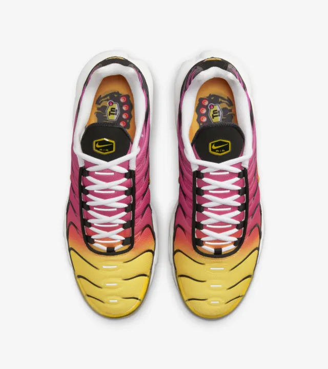  Air Max Plus Gold and Raspberry Red_4