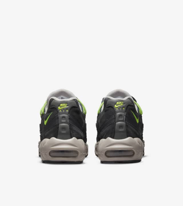 zapatillas Nike Air Max 95 Off Noir and Volt 2021 zapatillas Nike Air Max 95 Off Noir and Volt 2021