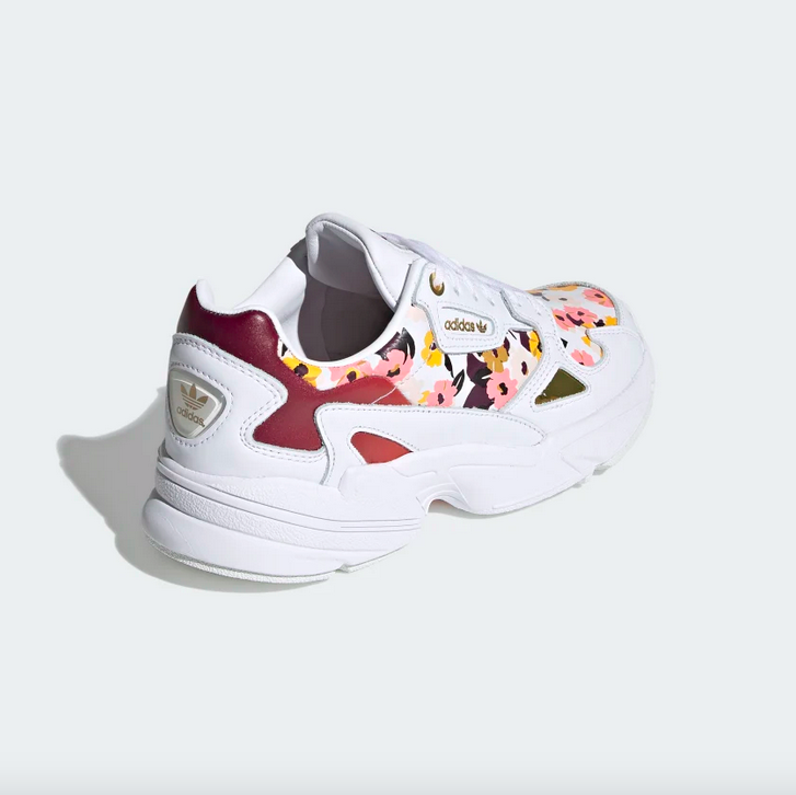 30 de DESCUENTO ADIDAS EN dise os CL SICOS TOP