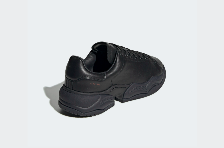 Adidas Type O-2L Negras