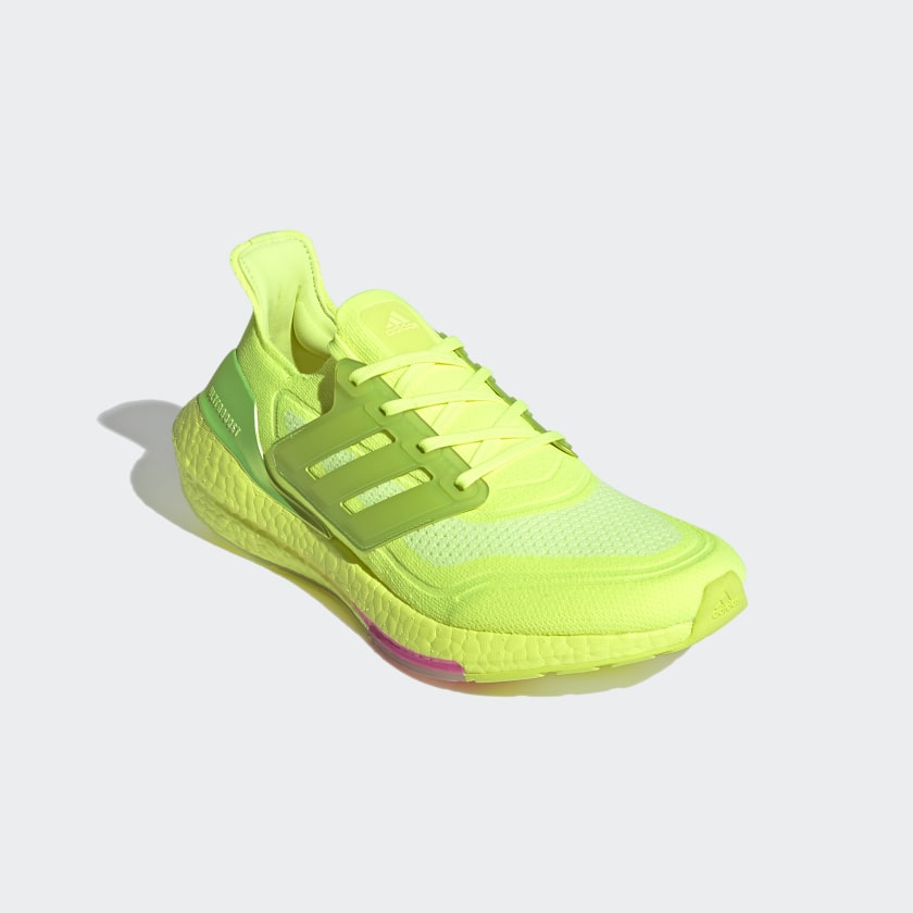 Adidas Ultraboost 21 neon amarillo