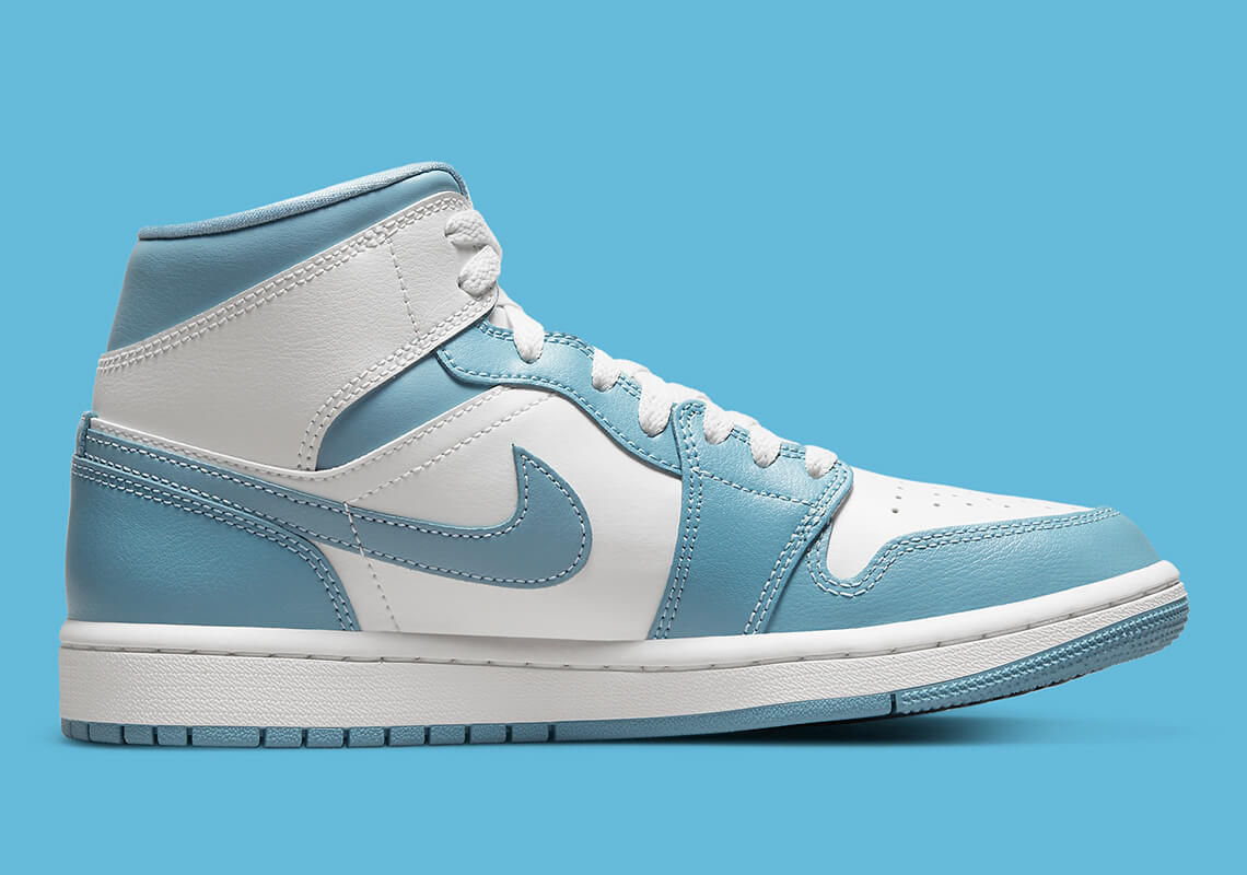 zapatillas Air Jordan 1 Mid "University Blue" 2022 para mujer