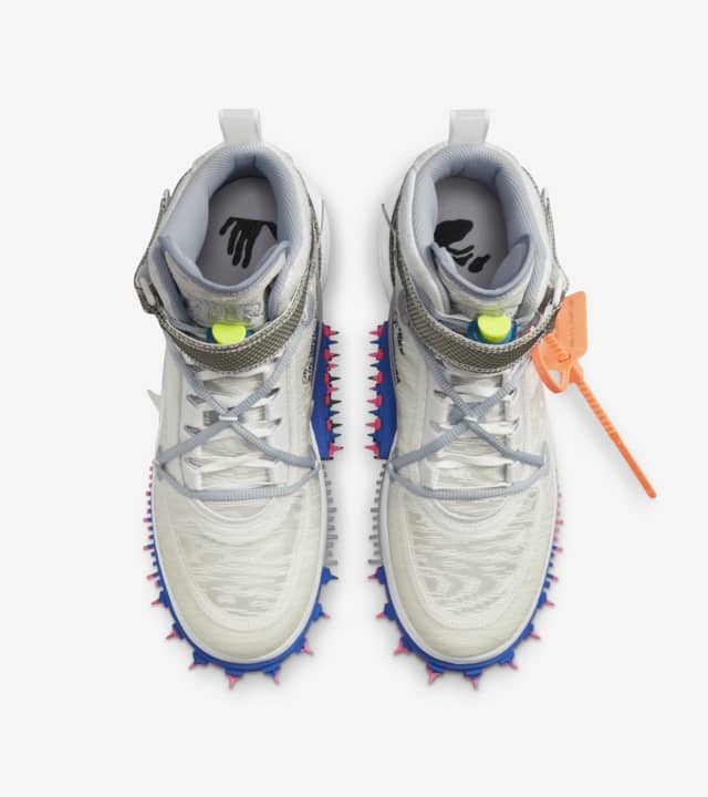 🥇 OFF-WHITE PONE SWOOSH CASI INVISIBLE EN LAS 1 MID zapatillasysneakers.com