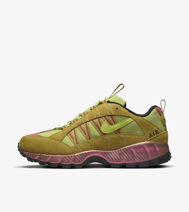 NIKE Air Humara Pacific Moss