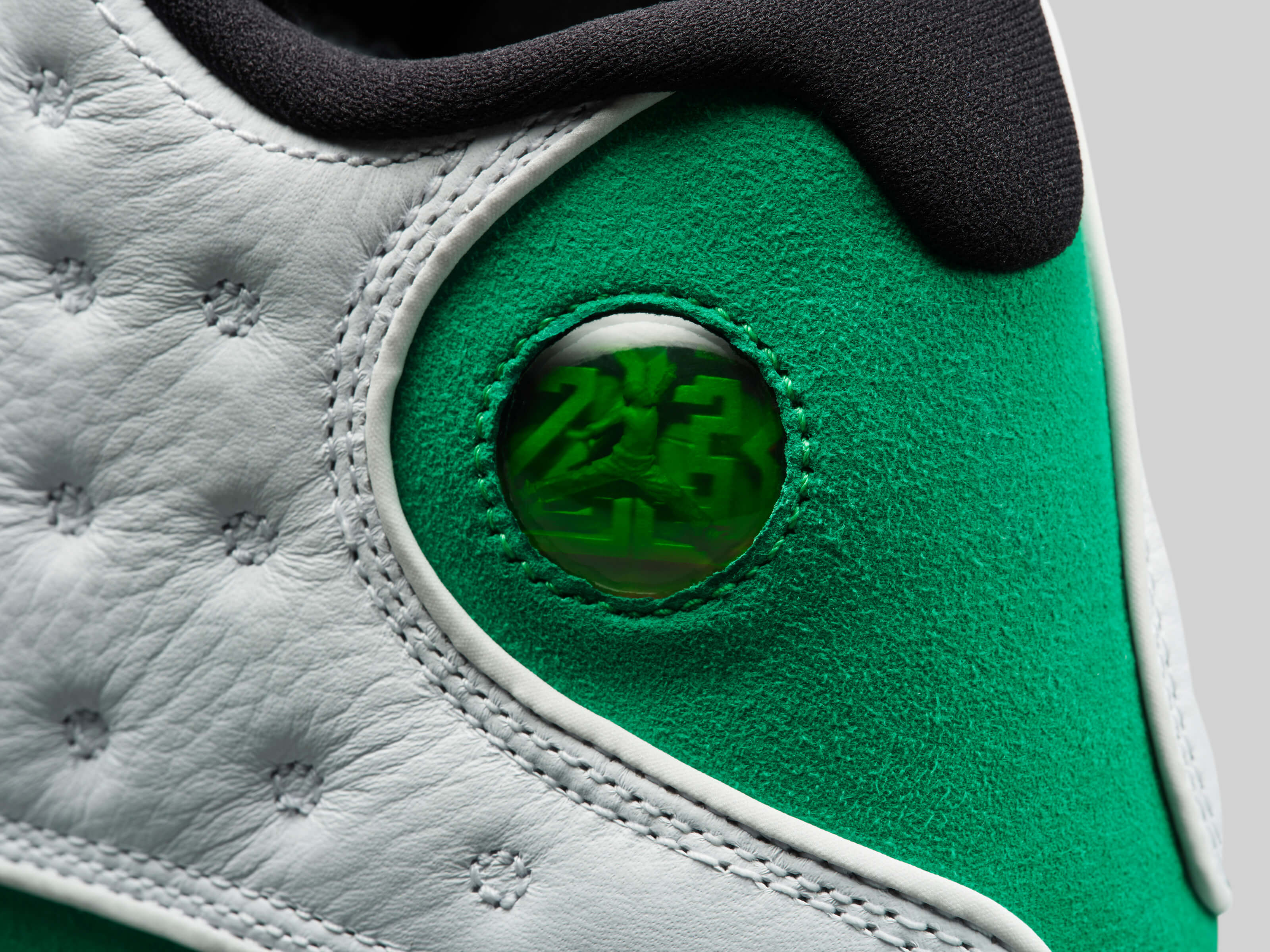 jordan 13 verde con blanco