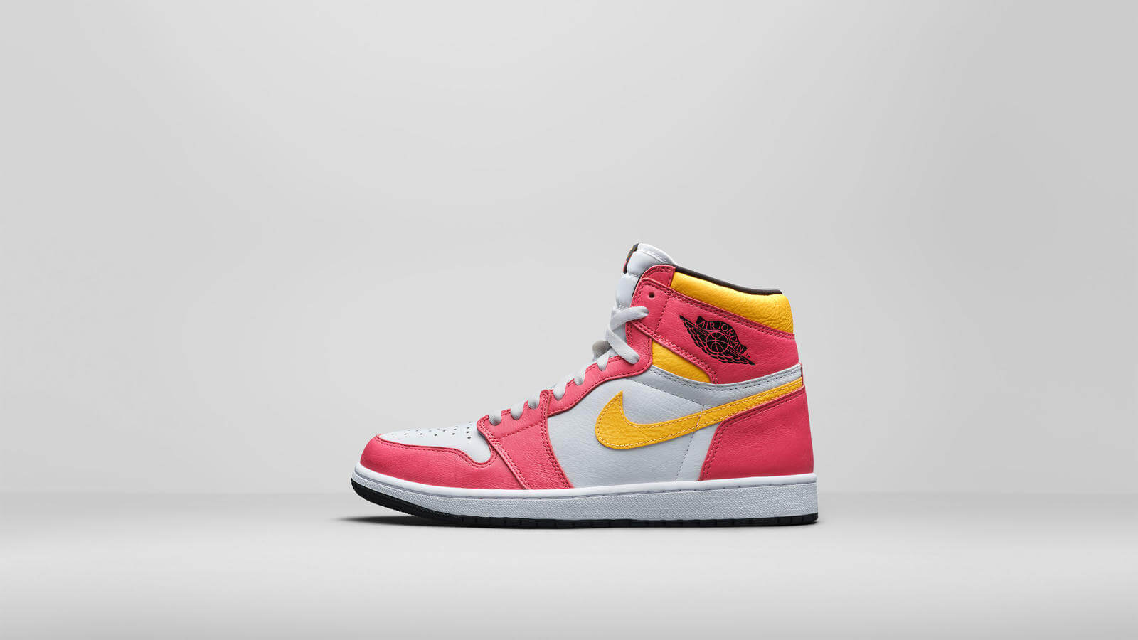 Air Jordan 1 HI OG ‘Light Fusion Red’ 2021