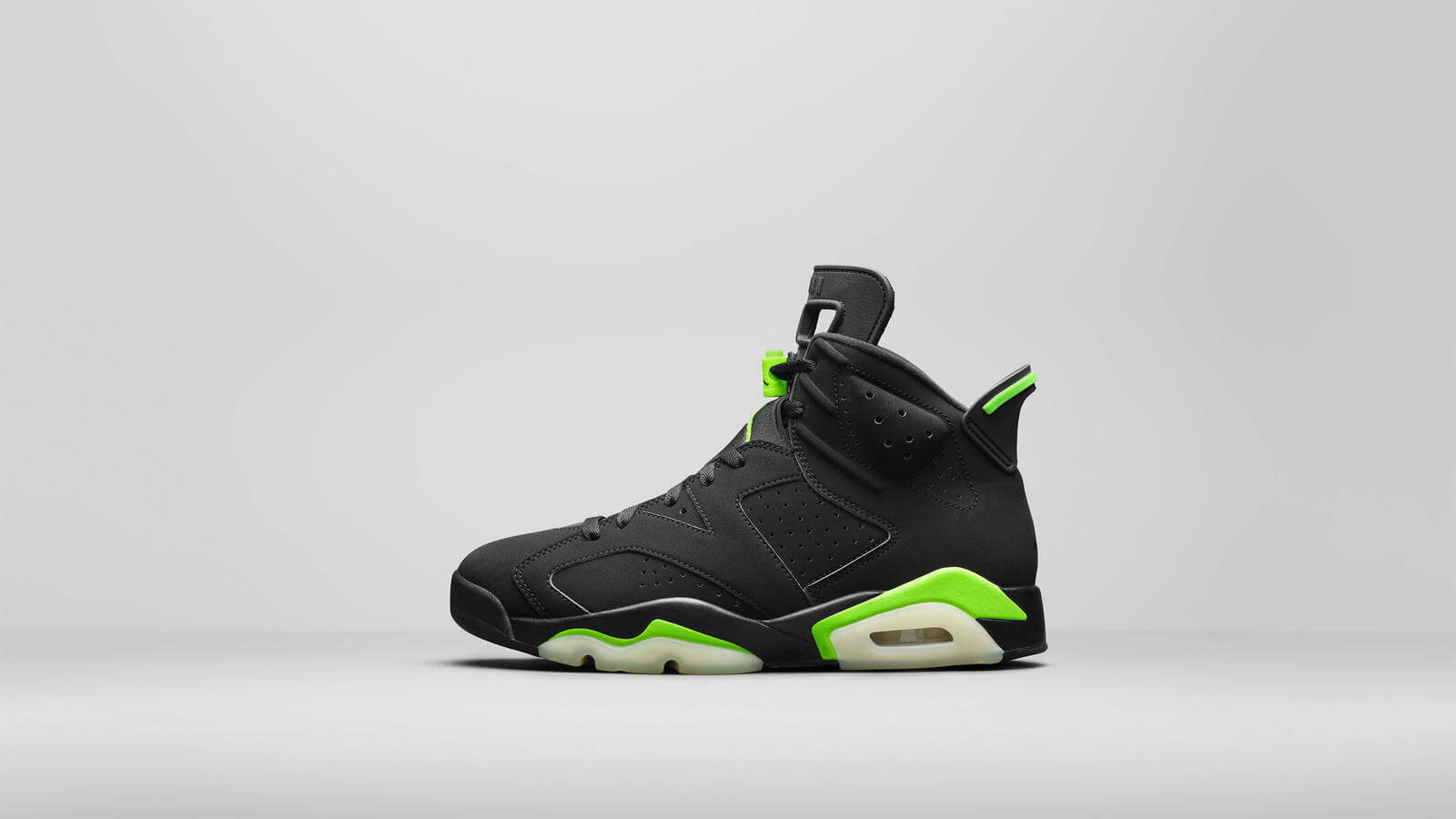 Air Jordan 6 retro Electric Green 2021 color negro y verde