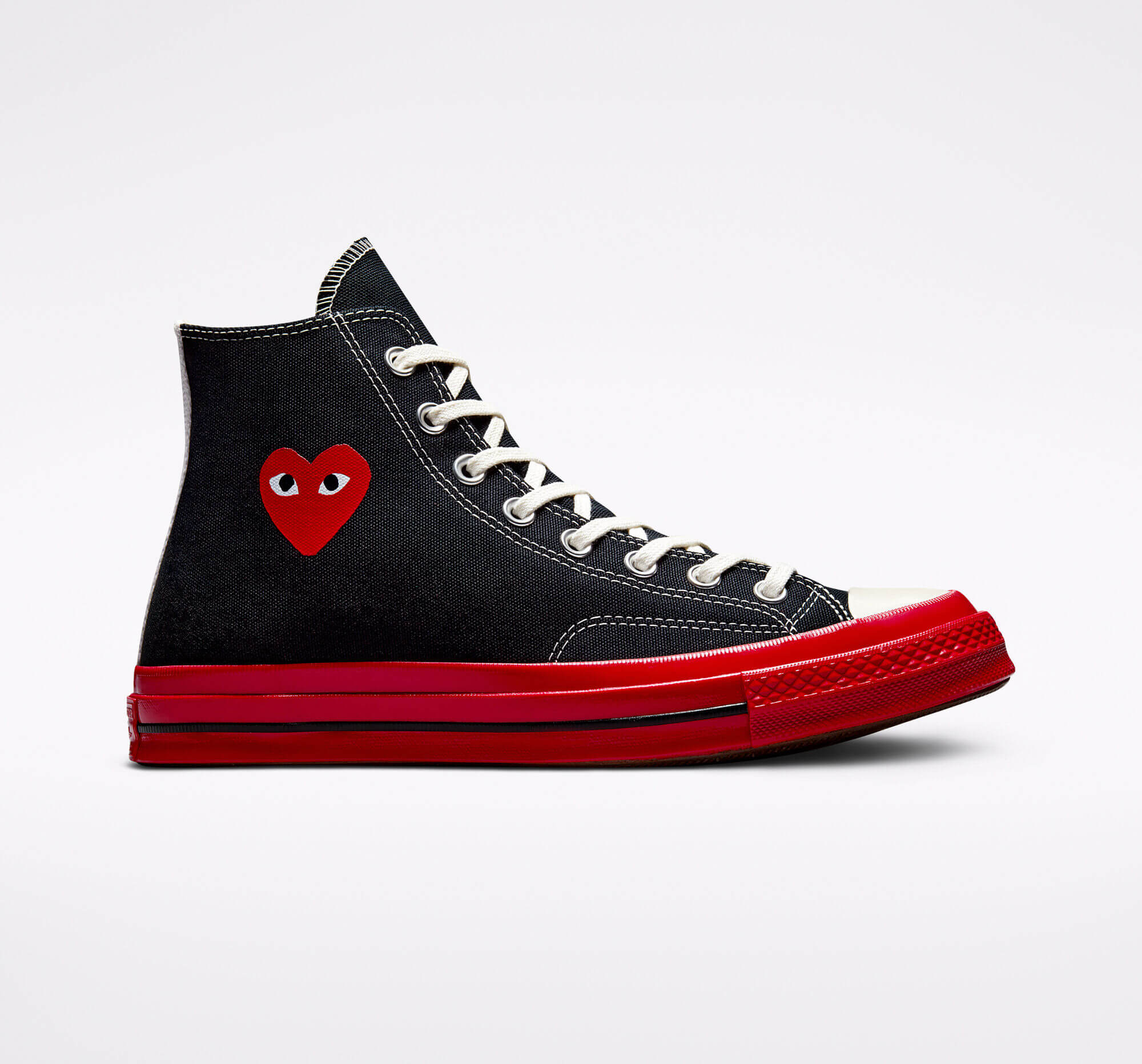 Converse x Comme des Garçons PLAY Chuck 70_2 (1)