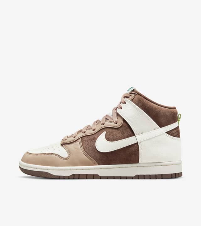 Nike Dunk High Light Chocolate 2022