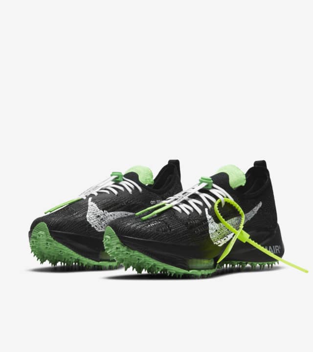 Nuevas zapatillas Nike Air Zoom Tempo NEXT% x Off-White™ Pink Glow y Black 2021