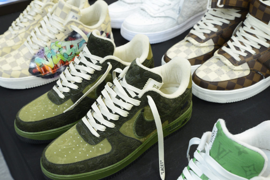 Las Nike Air Force 1 de Louis Vuitton blancas son la joya de la