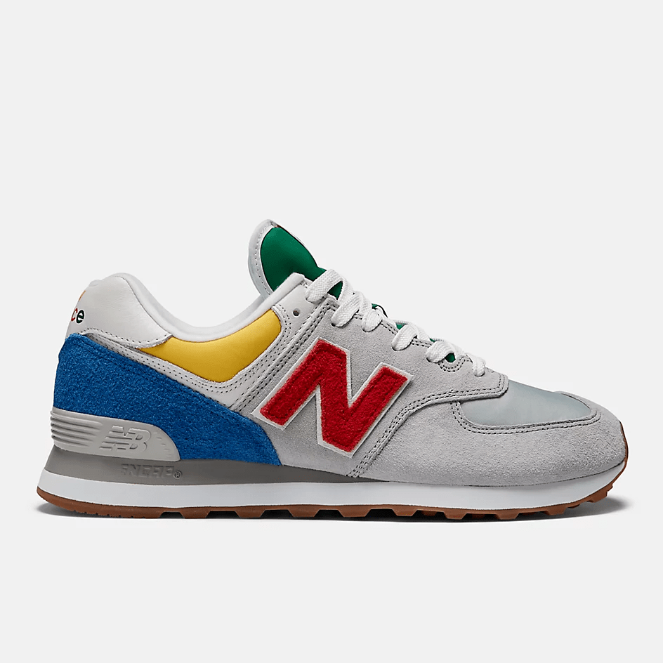 🥇 NEW BALANCE 574 STAUD Unisex | Rojo, verde amarillo y |