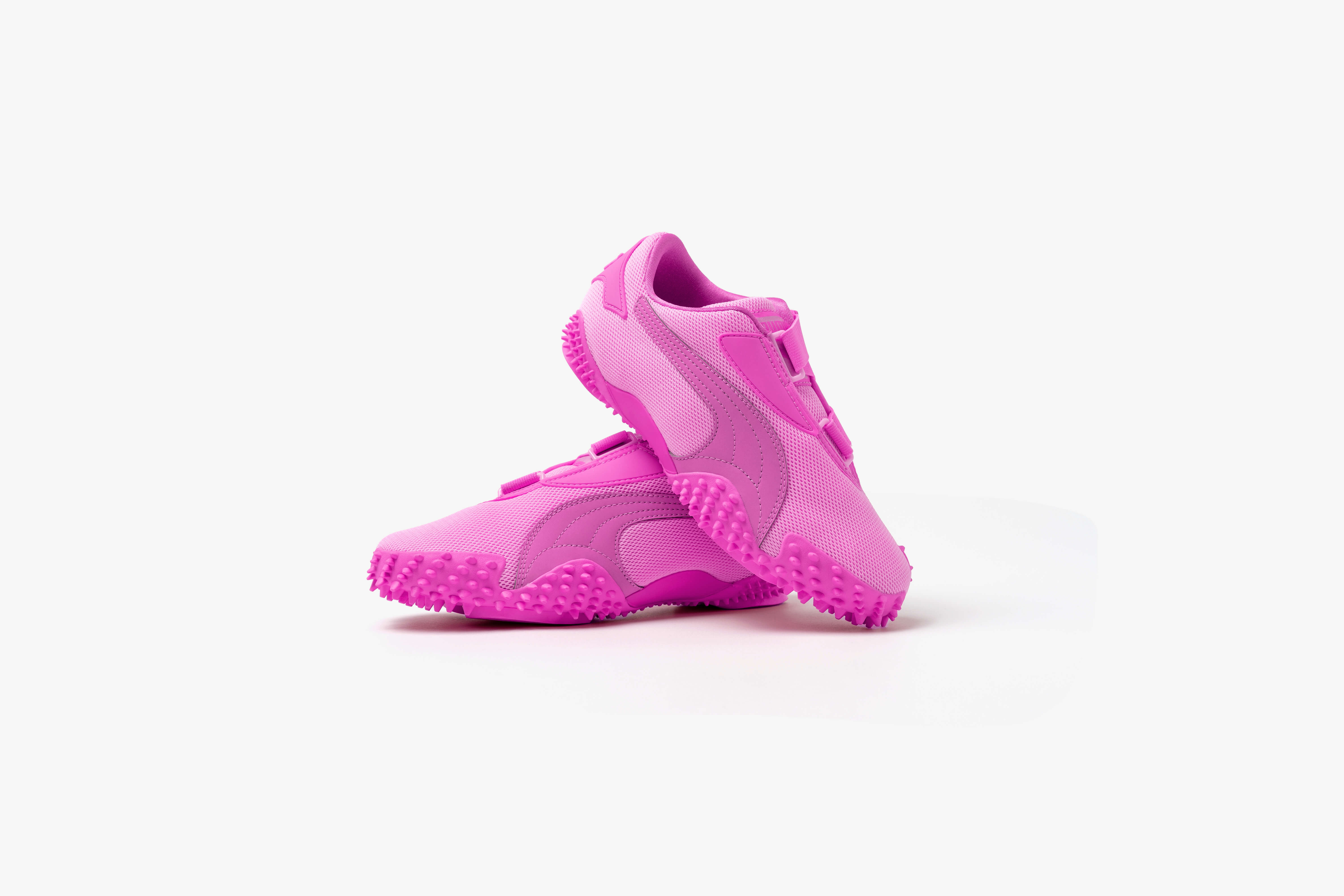 Puma MOSTRO Pink Delight y Ignite Blue NovogasShops TOP TOP Footpatrol x PUMA Suede Raffle