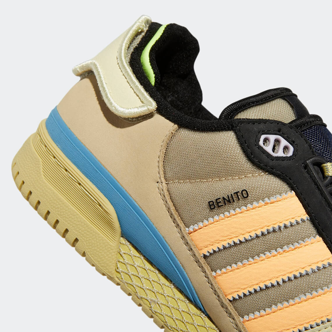 🥇 BAD BUNNY x adidas Powerphase "BENITO" 2022