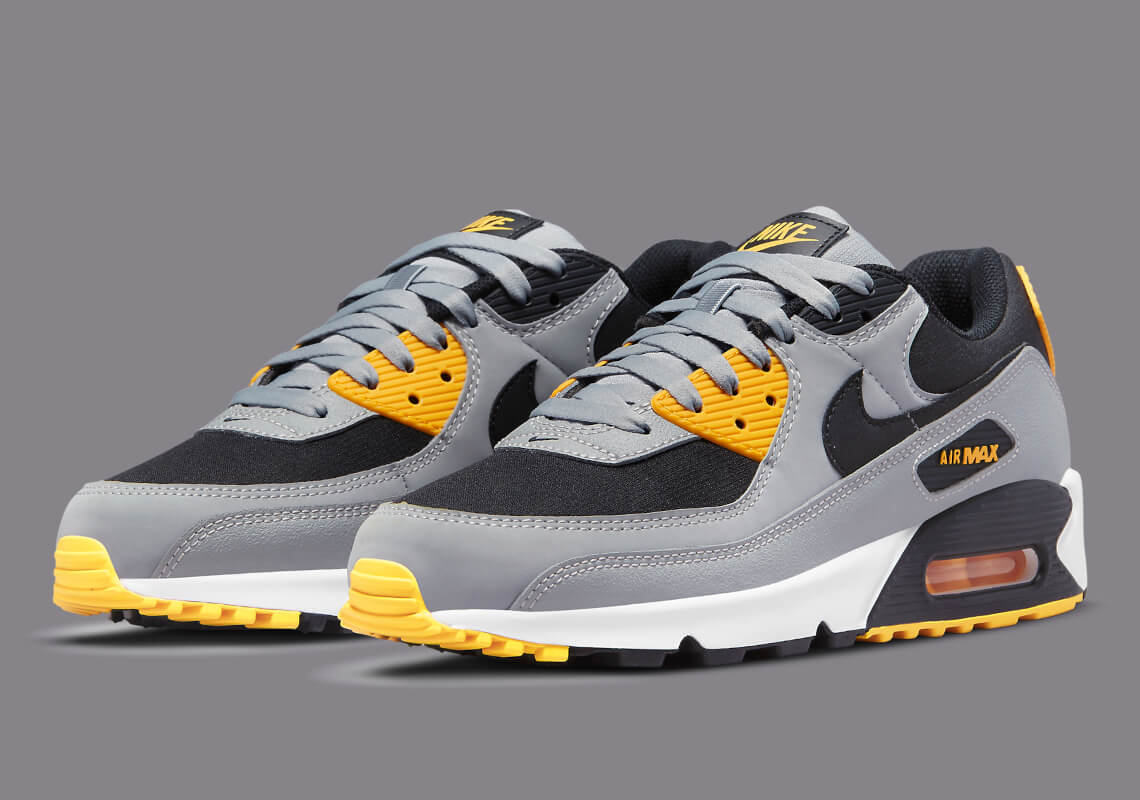 NIKE Air Max "CLASSIC BATMAN" | zapatillasysneakers.com