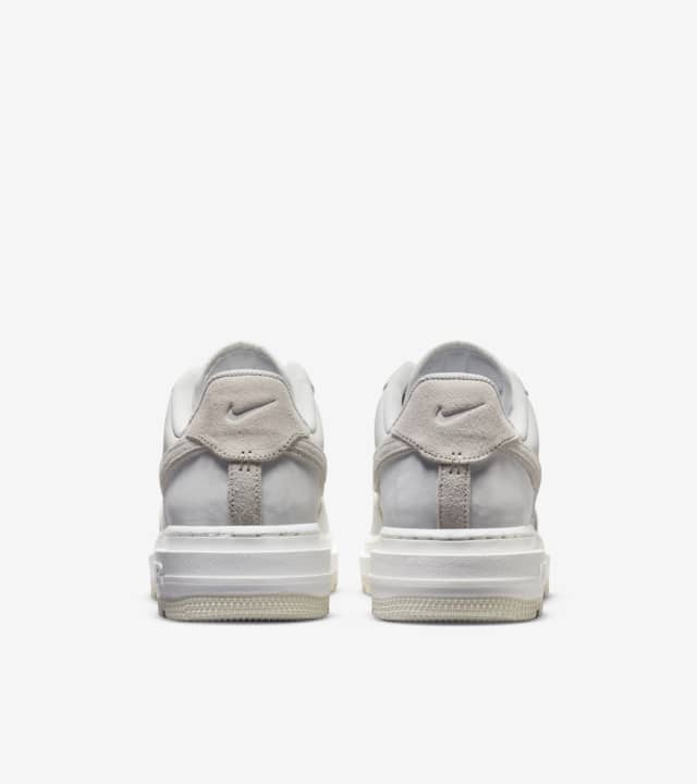 Nike Air Force 1 Luxe Summit White y Providence Purple Nike Air Force 1 Luxe Summit White y Providence Purple