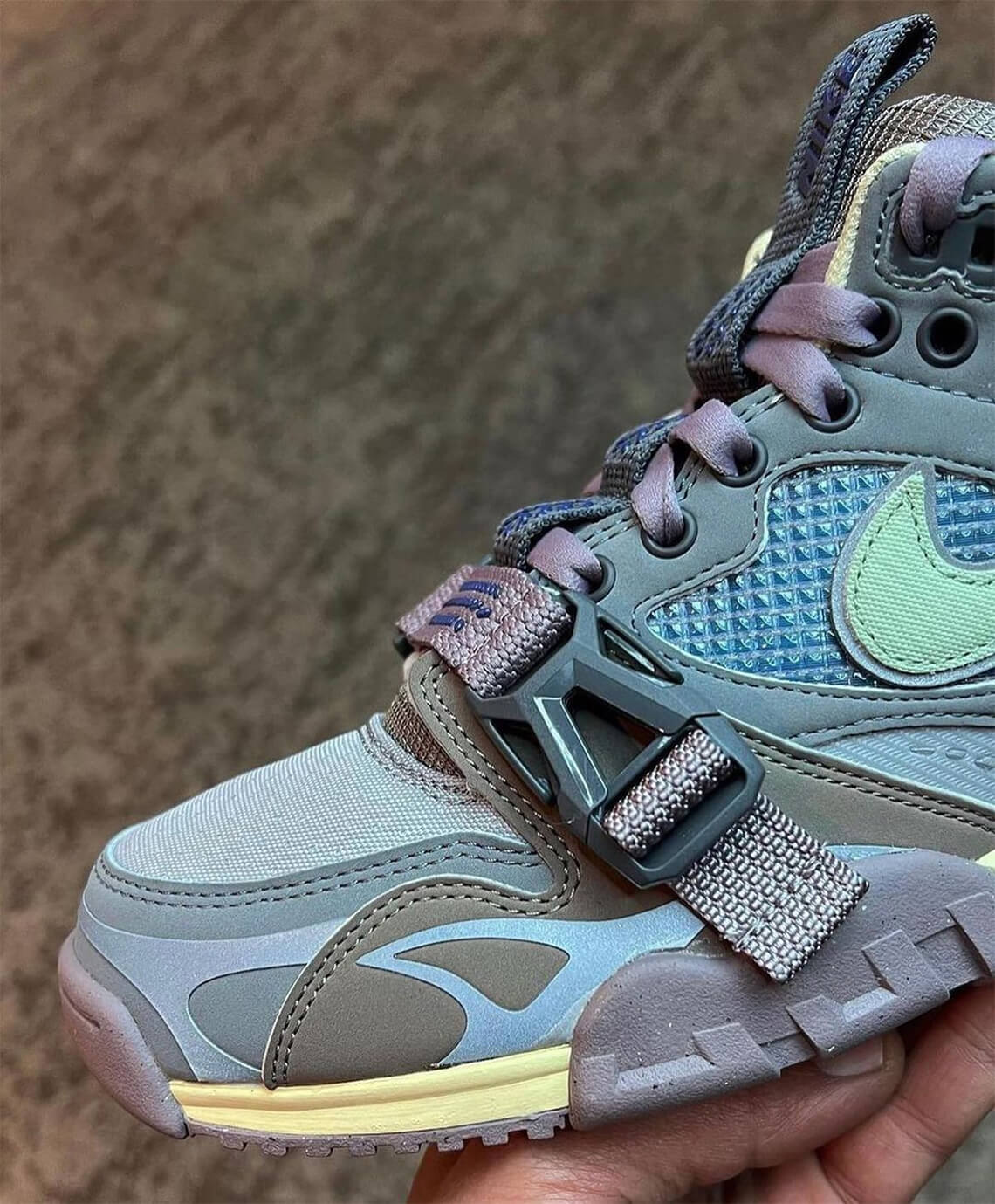 Travis Scott x Nike Air Trainer 1 SP Honeydrew 2022