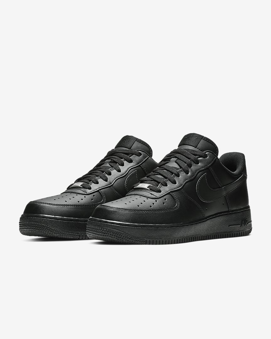 Nike Air Force 1 '07 negras