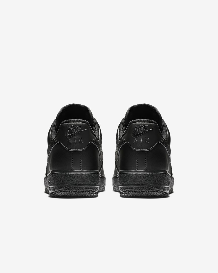 Nike Air Force 1 '07 negras