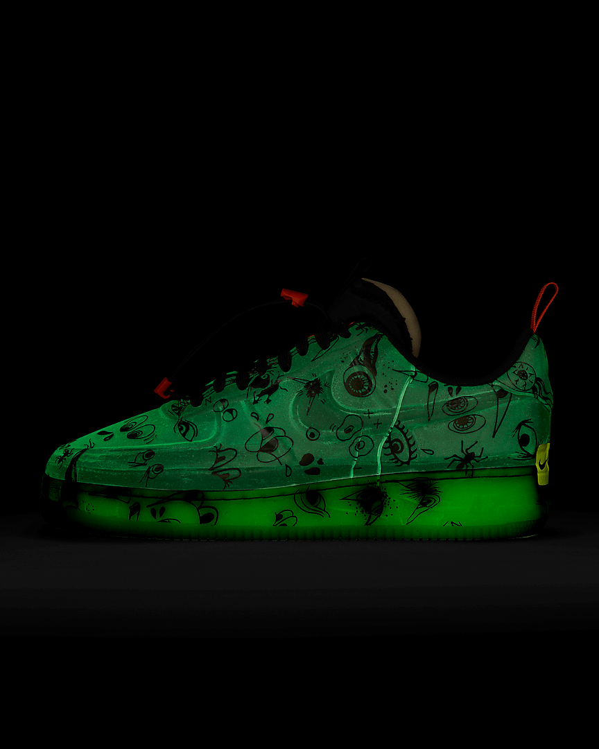 Disfrazado humor limpiar 🥇 NIKE BRILLANTES EN LA OSCURIDAD PARA HALLOWEEN zapatillasysneakers.com