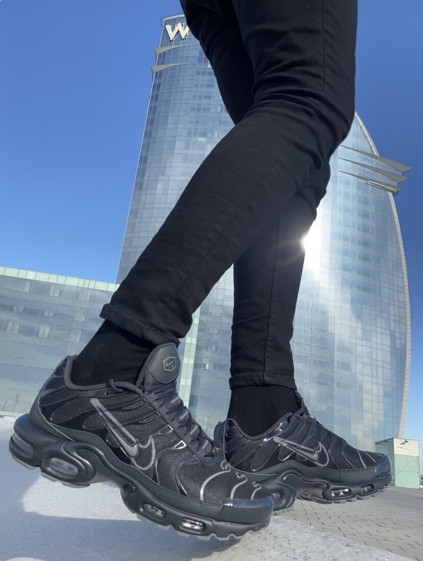 Nike Air Max Plus Black Nike Air Max Plus Black