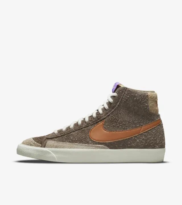 NIKE Blazer Mid '77 Premium Dark Chocolate 2021