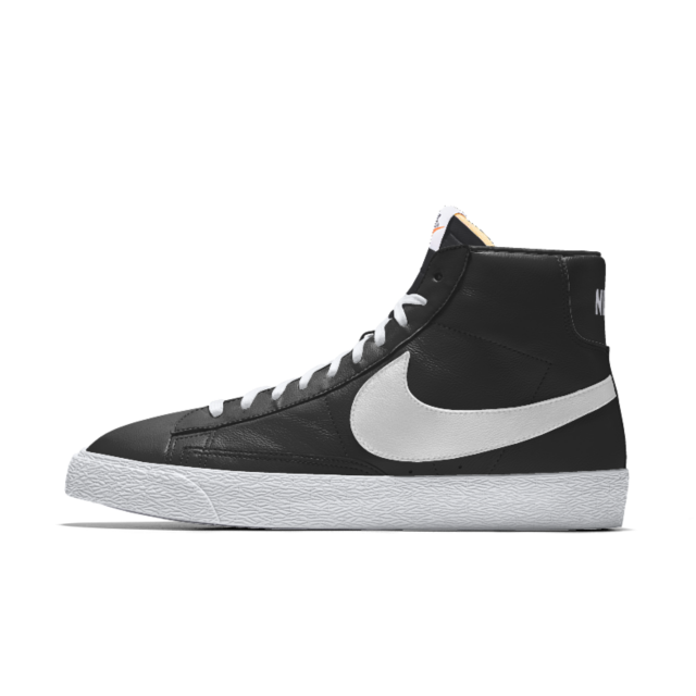 🥇Gerard Pique luce Nike Blazer Mid by You en La Resistencia de David  Broncano zapatillasysneakers.com