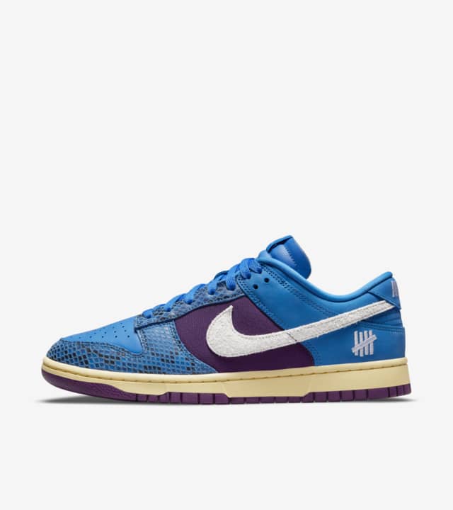 Nike Dunk Low Undefeated 5 on it