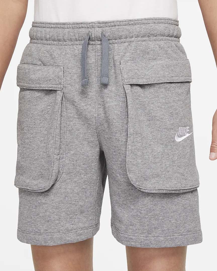 nike_rebajas_ninos_verano_2022_pantalon_corto_con_bolsillos.jpg