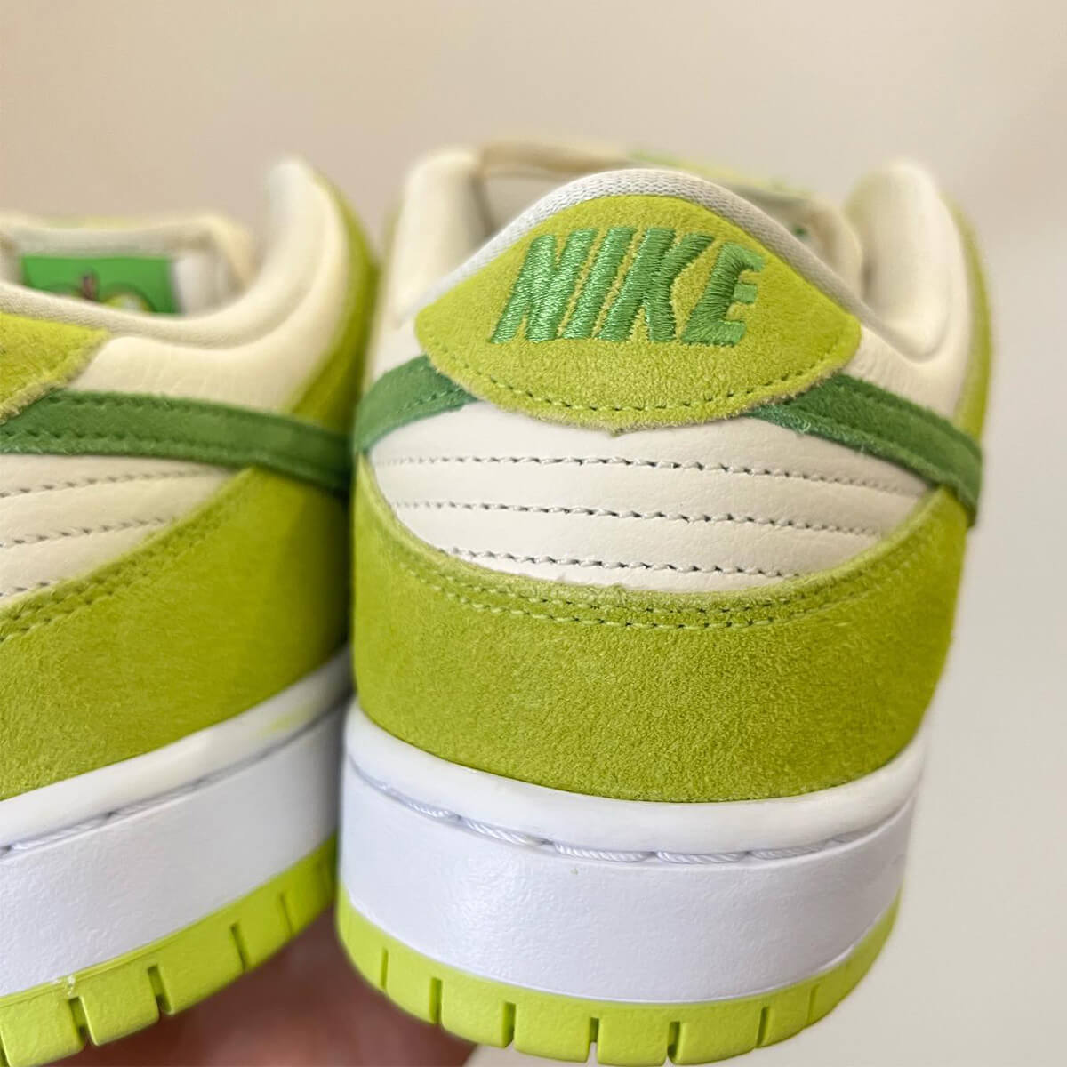 Nike SB Dunk Low “Green Apple” Nike SB Dunk Low “Green Apple”
