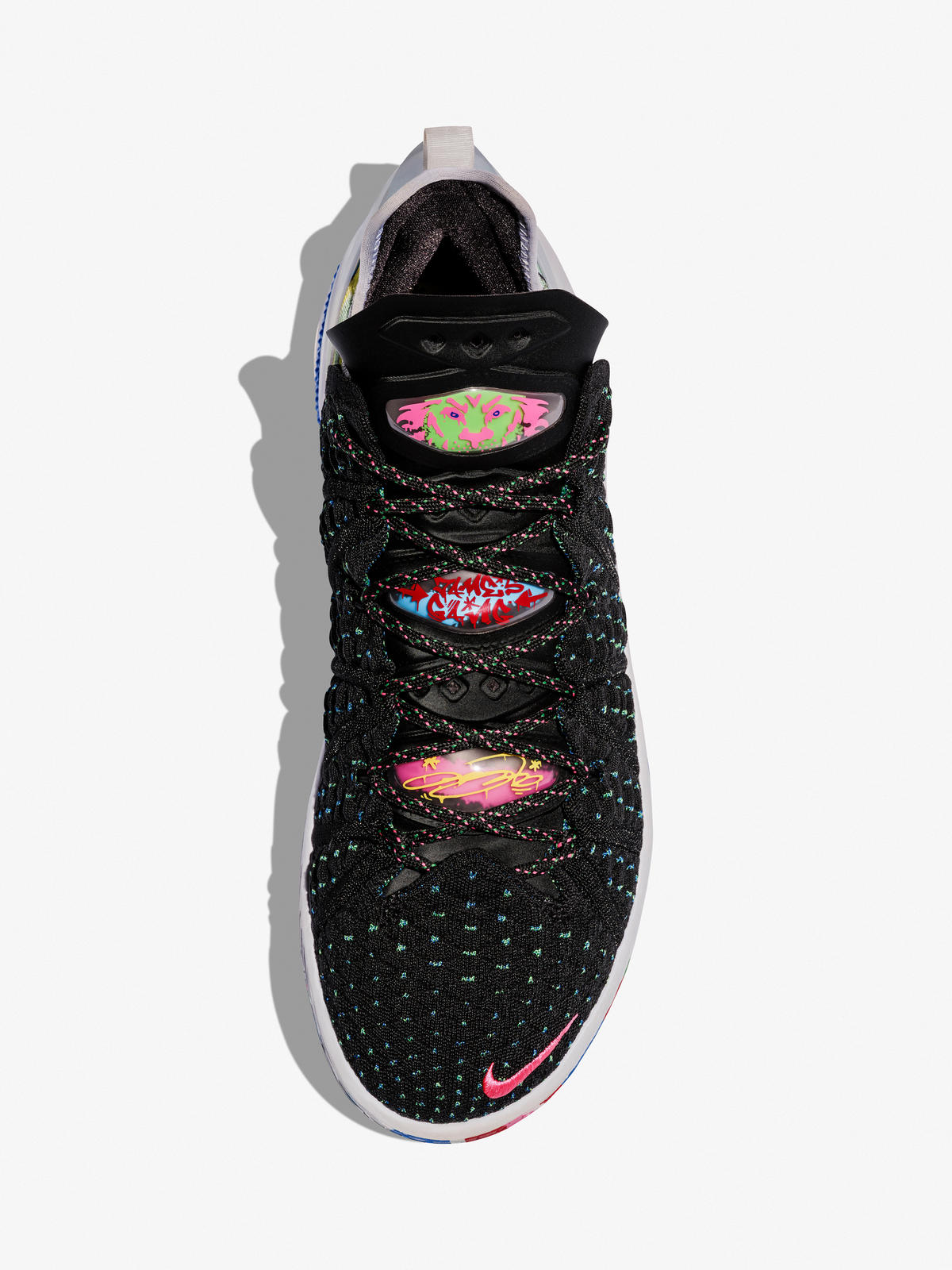 NikeNews_LEBRON18_Multicolor