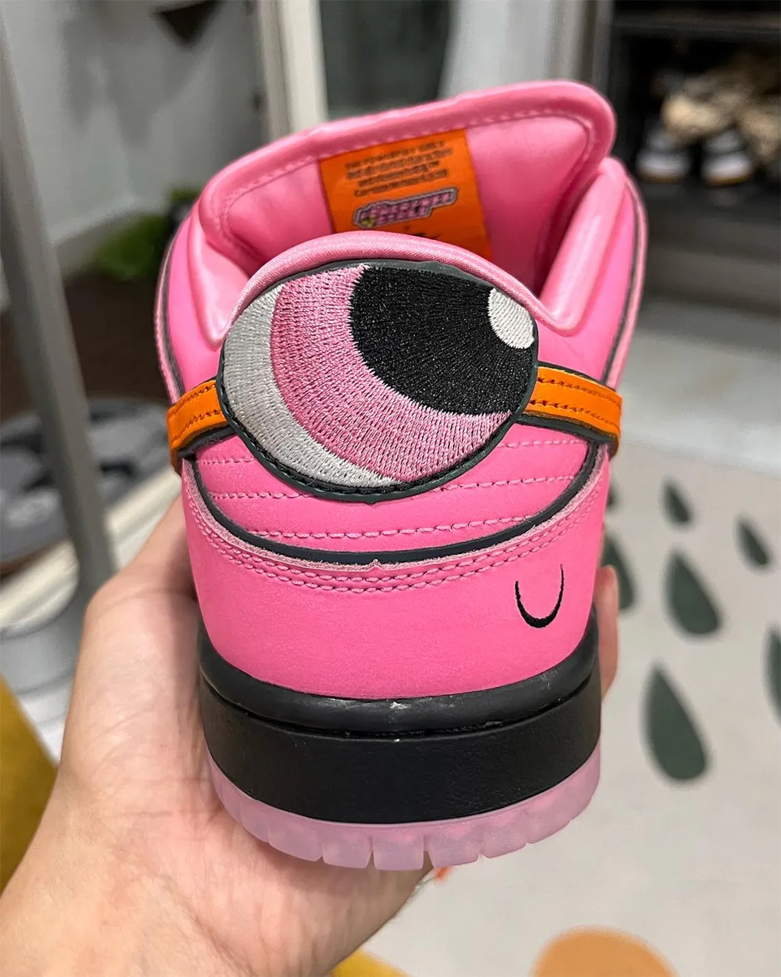Powerpuff Girls x Nike SB Dunk Low "Blossom" - Las Supernenas