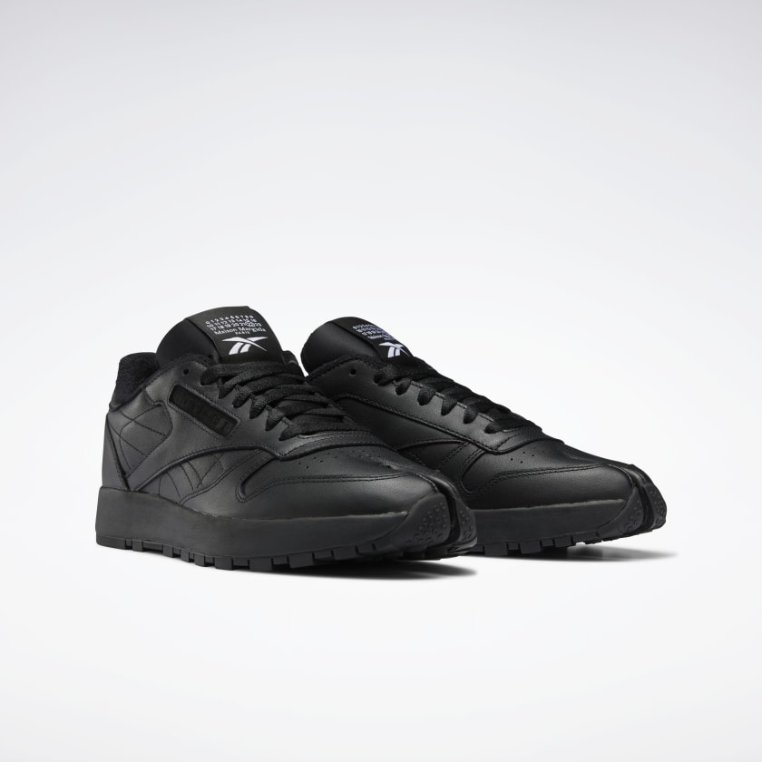 REEBOK CLASSIC LEATHER TABI MAISON MARGIELA