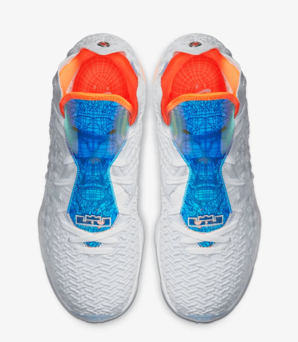 tenis lebron 17
