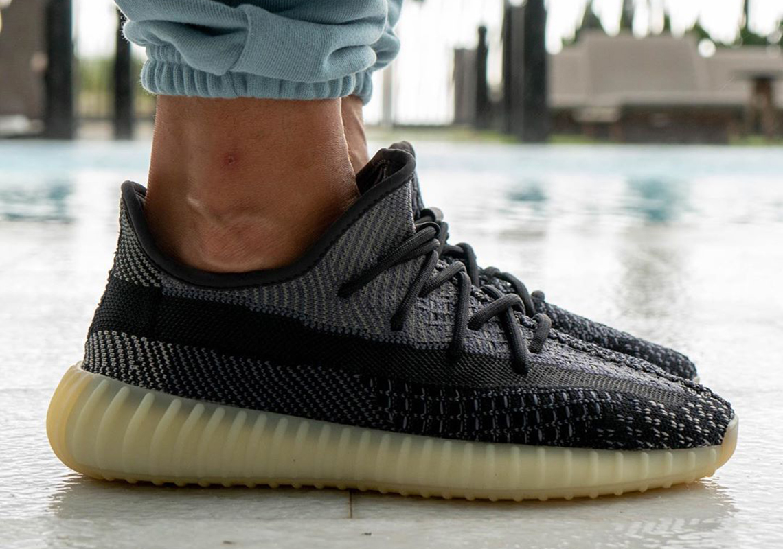 Yeezy Boost 350 v2 “Asriel”_1