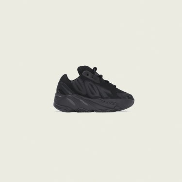 YEEZY BOOST 700 MNVN BLACK YEEZY BOOST 700 MNVN BLACK