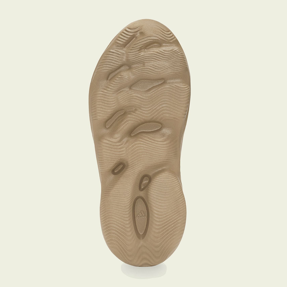 YEEZY FOAM RUNNER “Yellow Ochre” YEEZY FOAM RUNNER “Yellow Ochre”