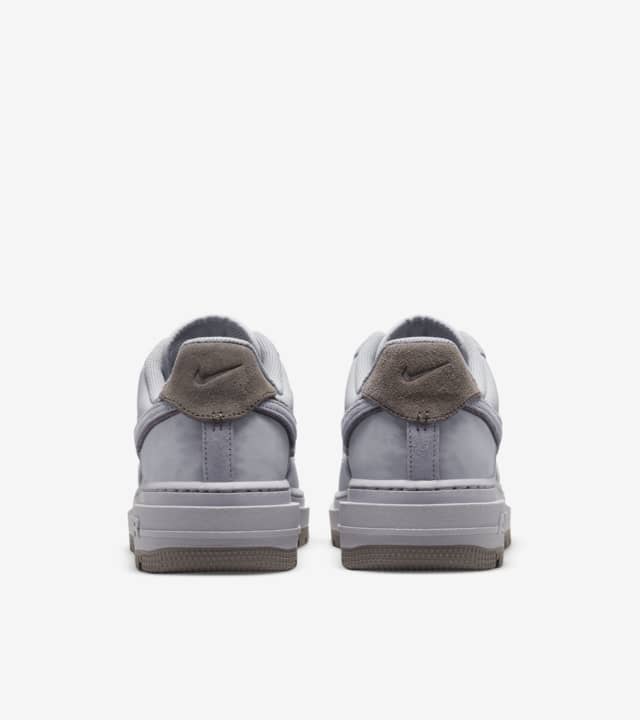 Nike Air Force 1 Luxe Summit White y Providence Purple Nike Air Force 1 Luxe Summit White y Providence Purple