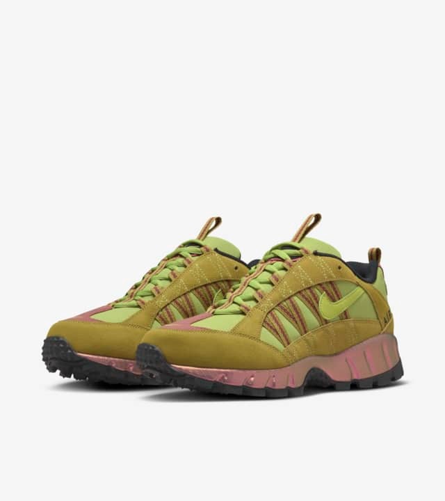 NIKE Air Humara Pacific Moss