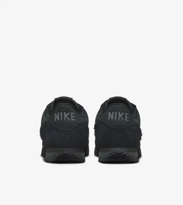 Nike Cortez Black para Mujer: La Reina de la Alta Costura Urbana
