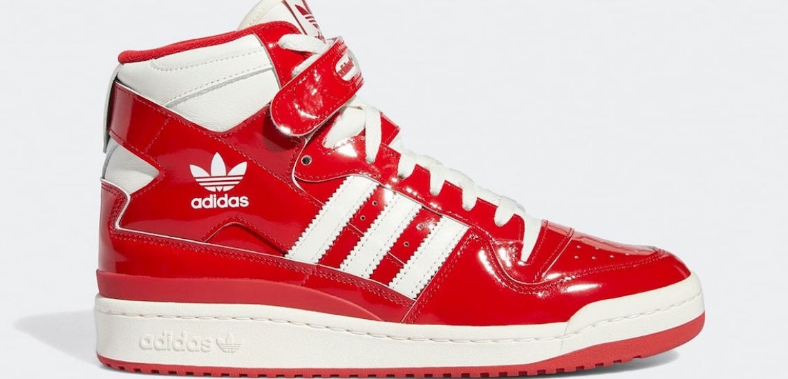 CHAROL ROJO EN LAS ADIDAS DE SANTA CLAUS zapatillasysneakers