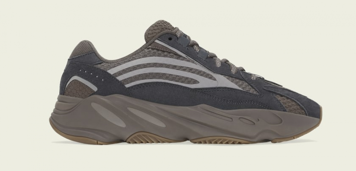 YEEZY BOOST 700 V2 MAUVE