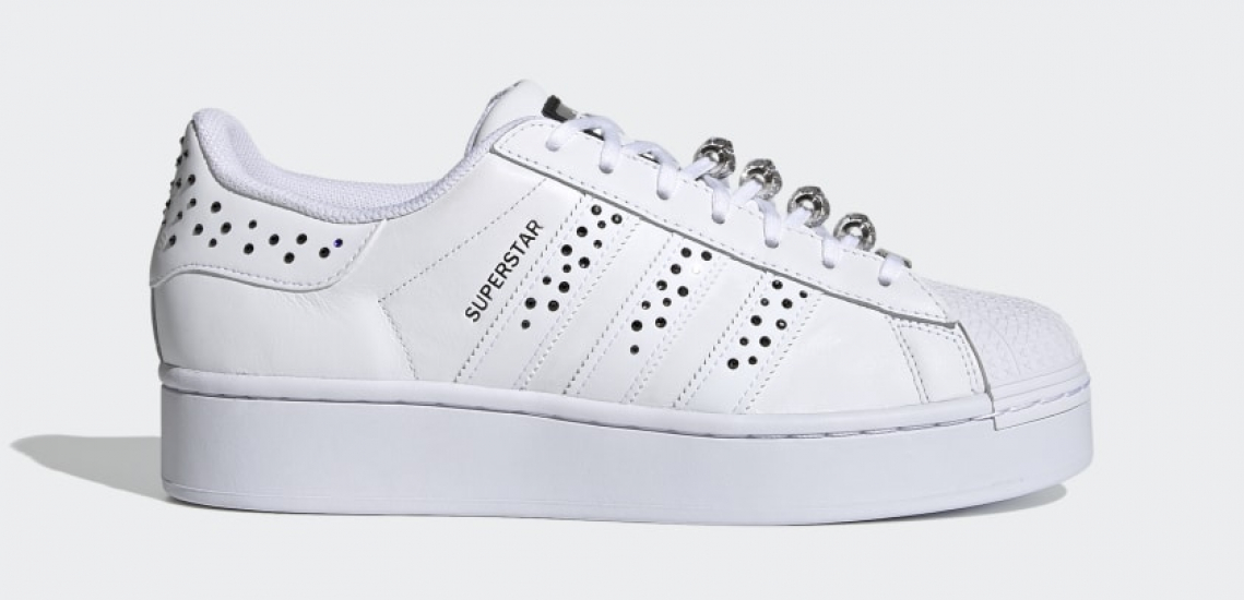 Way wound Yeah 🥇 ADIDAS Y SWAROVSKI LE PONEN BRILLANTES A LAS ADIDAS SUPERSTAR BOLD EN EL  50 ANIVERSARIO DEL MODELO zapatillasysneakers.com