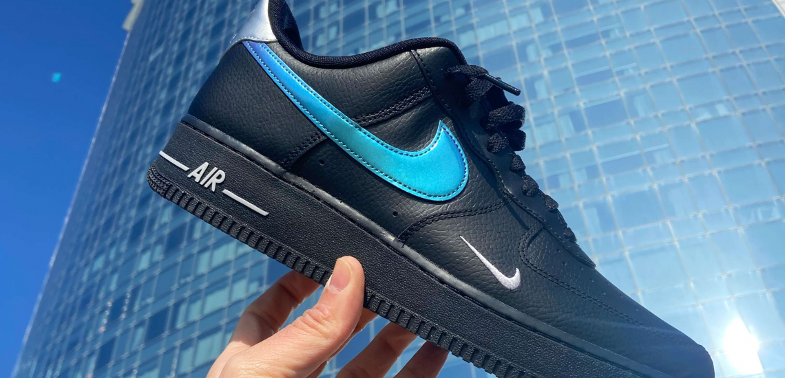 Nike Air Force 1 negras cambia de color