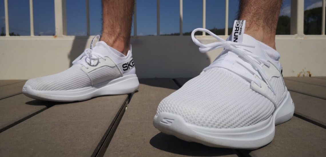 Skechers GoRun Fast-Valor