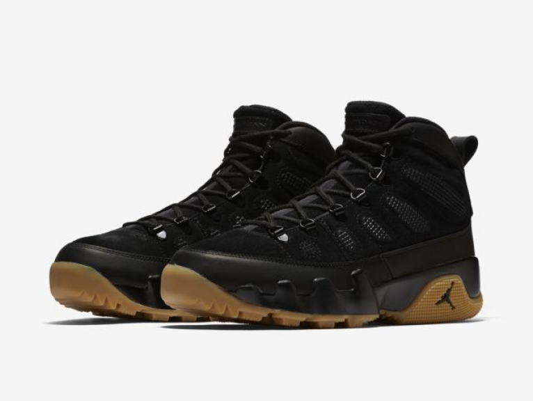 zapatillas Air Jordan 9 Boot NGR Blanc and Light Gum 2021