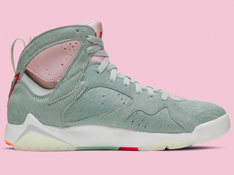 Air Jordan 7 Bugs Bunny