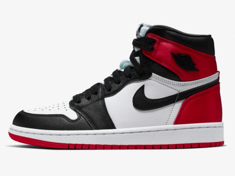 AIR JORDAN 1 BLACK TOE