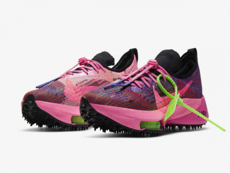 Nuevas zapatillas Nike Air Zoom Tempo NEXT% x Off-White™ Pink Glow y Black 2021