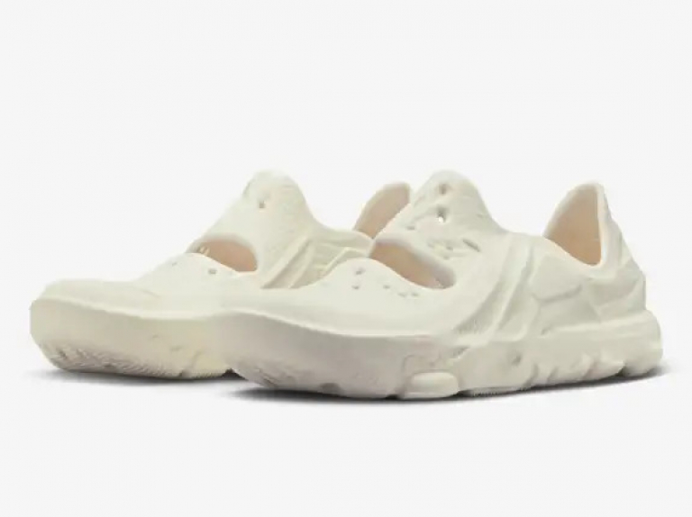 Nike ISPA Universal Natural